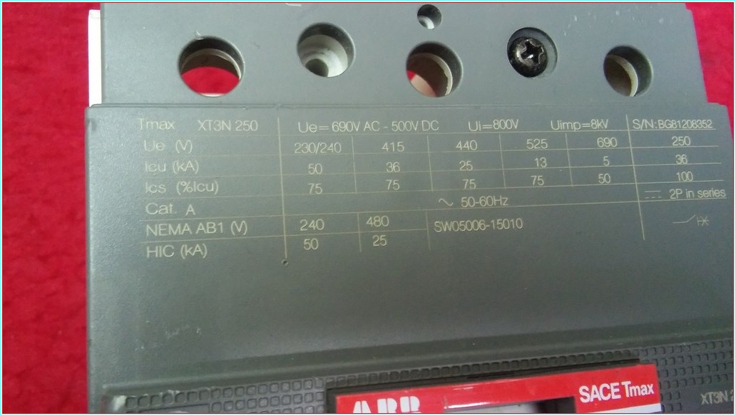 ABB TMAX XT3 250 250A TMŞ